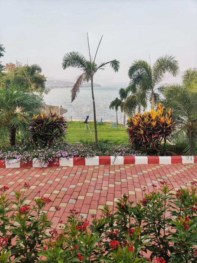Sunshine Resort Pune Exterior foto
