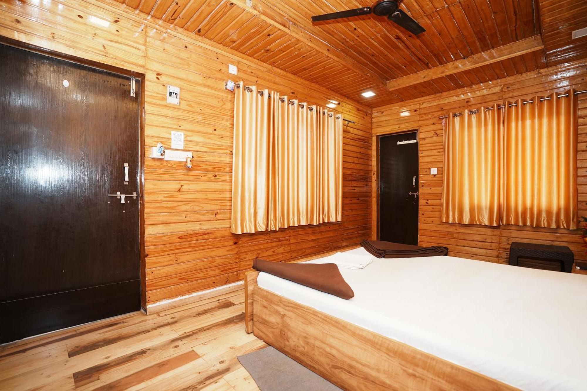 Sunshine Resort Pune Exterior foto